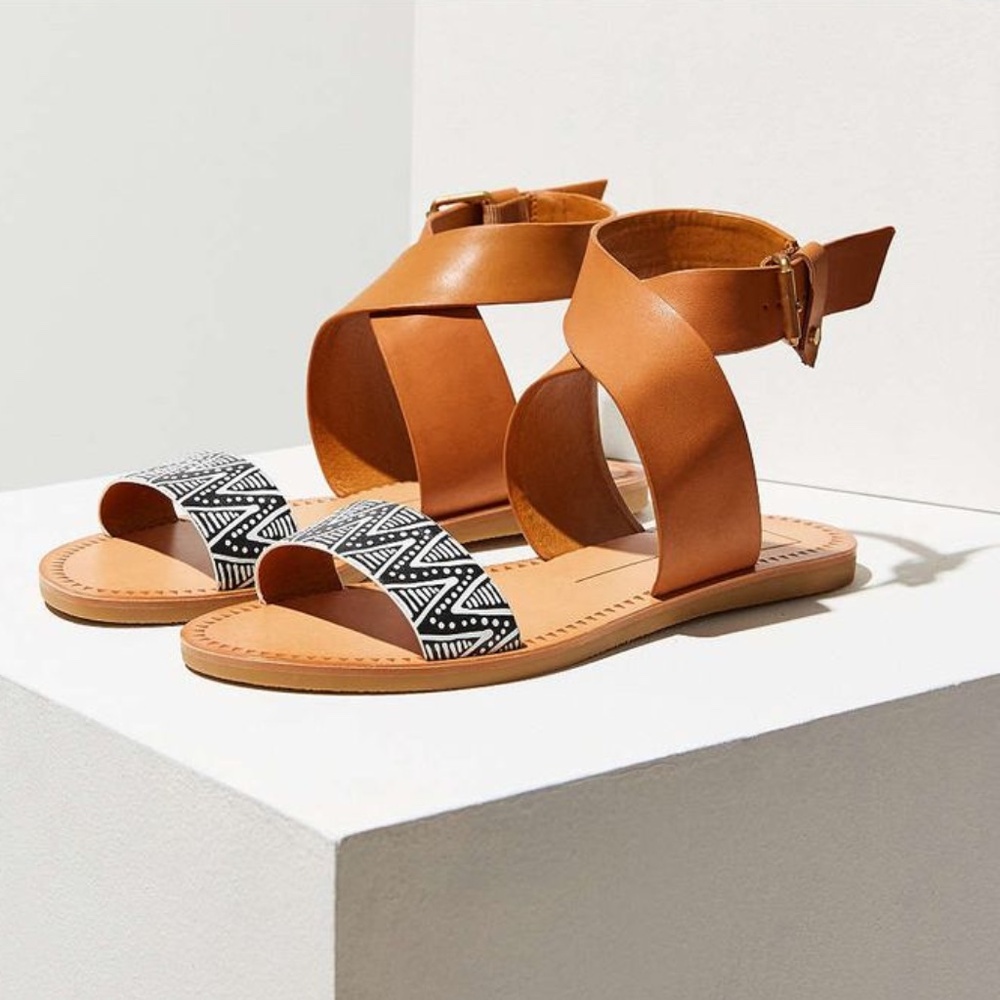 Dolce Vita Julius Leather Ankle Strap Wrap Aztec Sandal Shoes 8.5